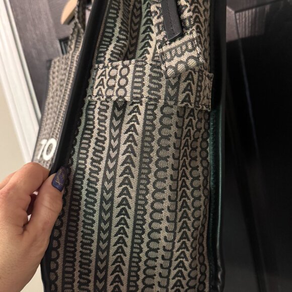 Marc Jacobs  Large The Tote Bag Navy Tan Handbag - Picture 3 of 5